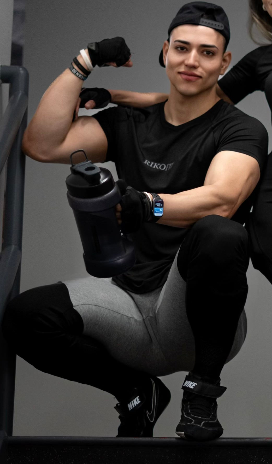 STAY STRONG Short-Sleeve Top