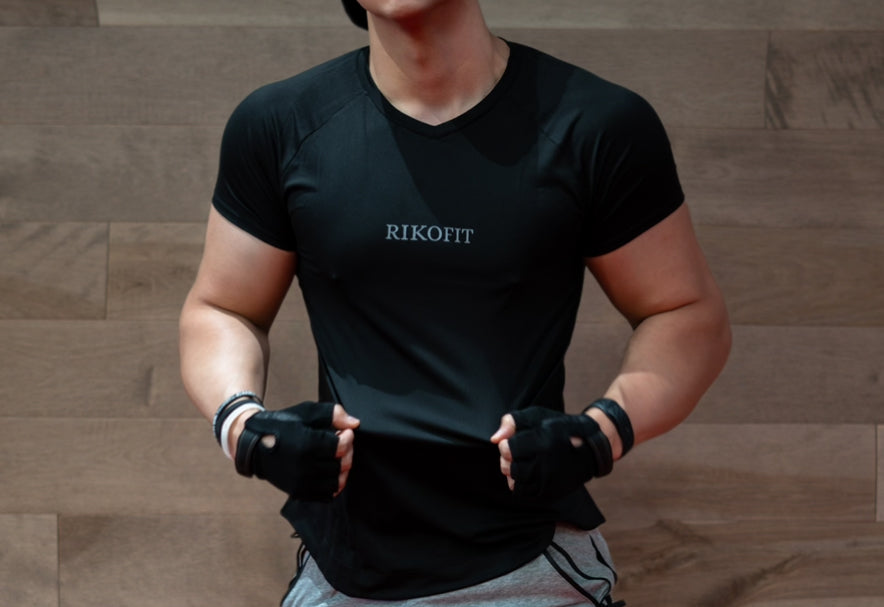 STAY STRONG Short-Sleeve Top